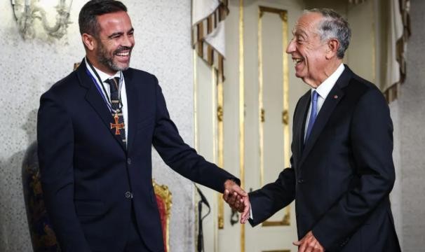 星空体育app-当选南美最佳教练 阿图尔·若热不接葡国总统电话