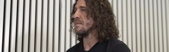 星空体育官网-普约尔：巴斯托尼是非常优秀的后卫，但巴萨需考虑交易的可行性