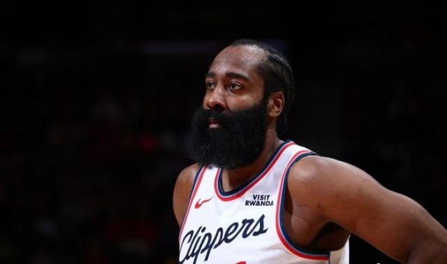 xingkong-詹皇梦碎了？哈登交易达成！白扔230万也要离开，骑士首发太豪华|詹姆斯·哈登|快船|加兰|勒布朗·詹姆斯|洛杉矶湖人队_新浪体育_新浪新闻