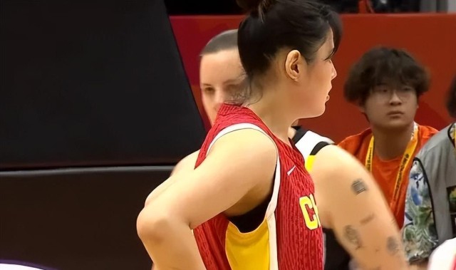 星空体育app-女篮半场惨败比利时！杨舒予张子宇遮羞布，2内狂铁，攻守曝弊端