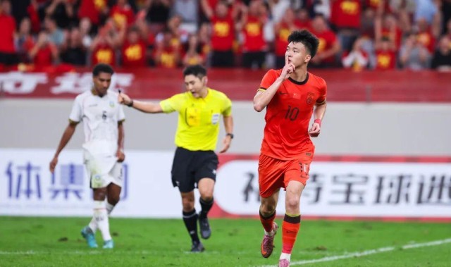 艰难!U22国足2比1险胜东帝汶,王钰栋、拜合拉木破门